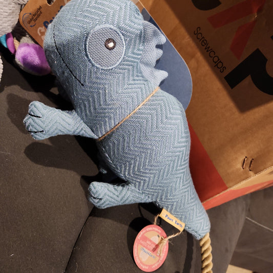 Paws 4 Earth Dog Toy, Gecko with Rope Tail Animal Addiction Limited