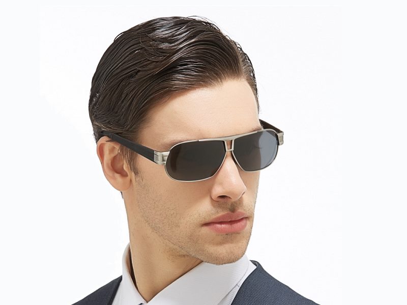Dealonlinenz polarized sunglasses with hydrophobic, anti-reflective HD lenses, featuring a sleek frame and tinted lenses.