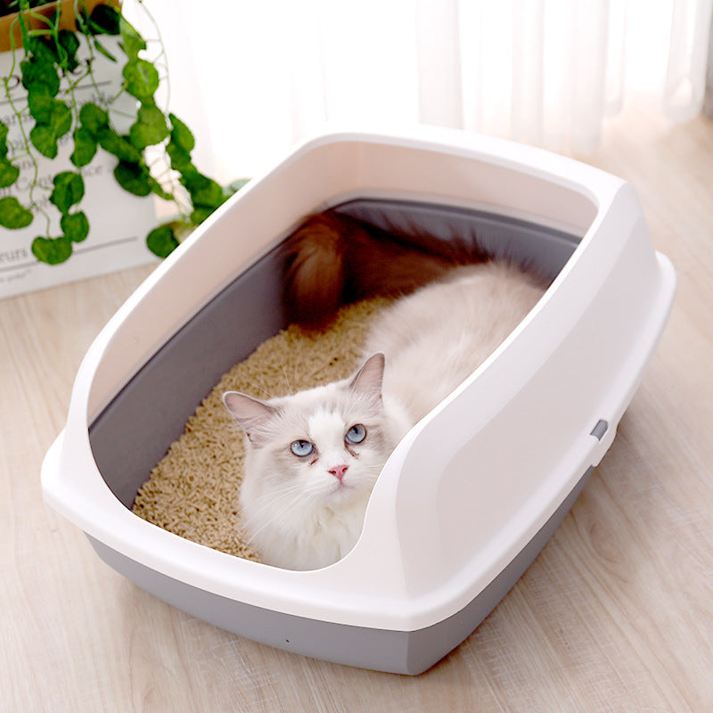 Grey cat litter tray with scoop, measuring 56x42x24cm, ideal for easy cleaning and pet hygiene.