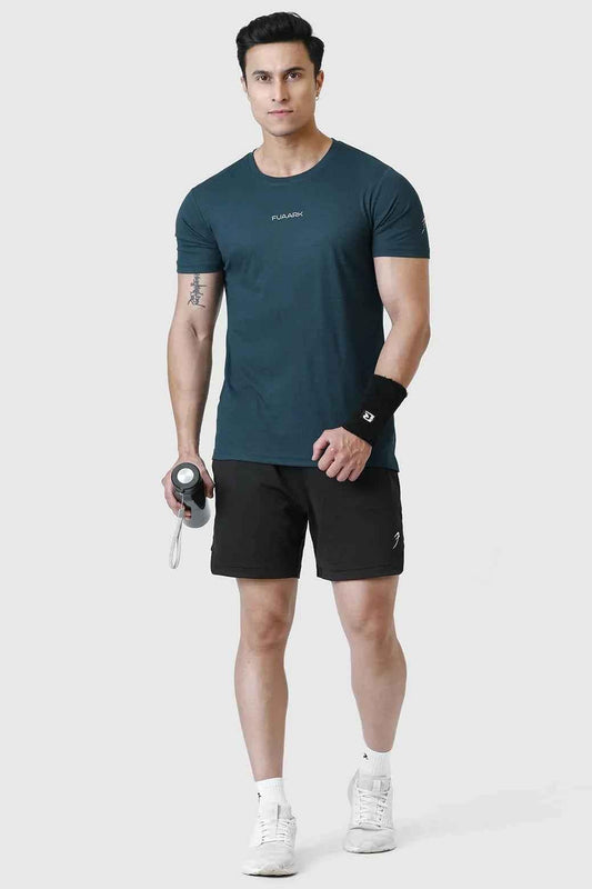 Fuaark Nz checks running T-shirt in bottle green, casual athletic T-shirt with a checkered pattern and comfortable fit.