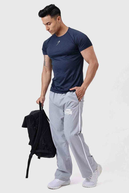 Fuaark Nz Grain Navy T-shirt, men's casual T-shirt in dark navy with a comfortable fit and versatile style.