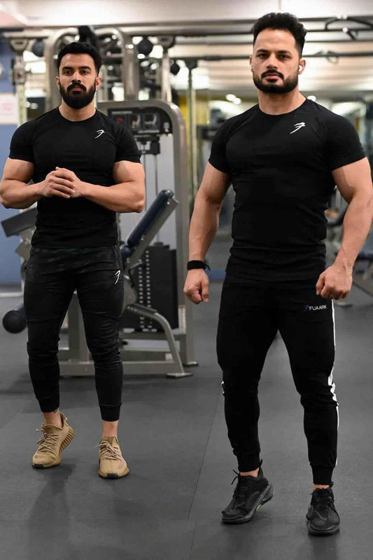 Black Fuaark Nz Performance T-shirt, casual fit, lightweight fabric, front logo, suitable for sports and everyday wear.