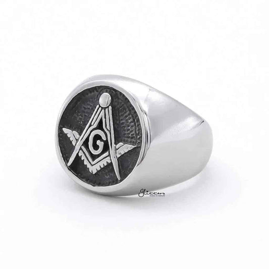 Stainless steel Masonic ring by Glitters featuring engraved symbols and a polished finish, designed for men and women.