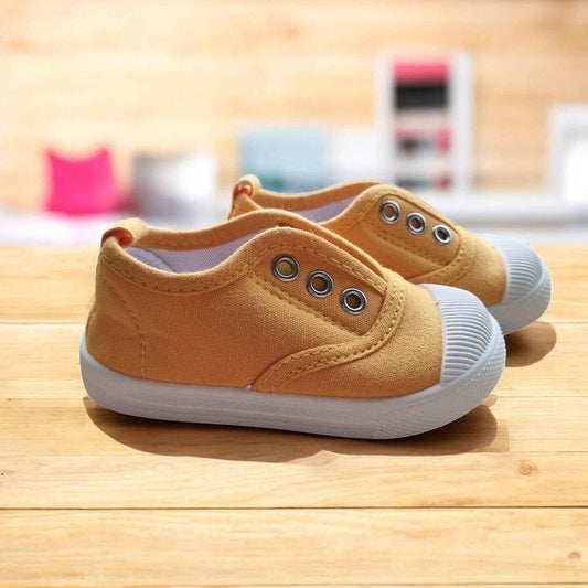 Happy Feet NZ Tiny Trail Canvas shoes in classic white with durable, easy-care design for kids.