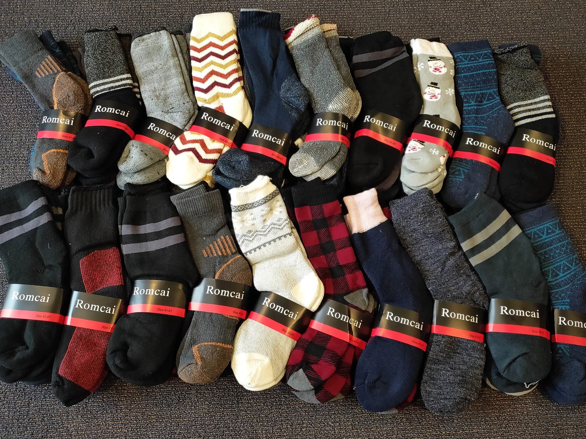 Set of thick men's thermal work socks from dealonline.co.nz, 60 pairs of warm, durable socks for cold weather and workwear.