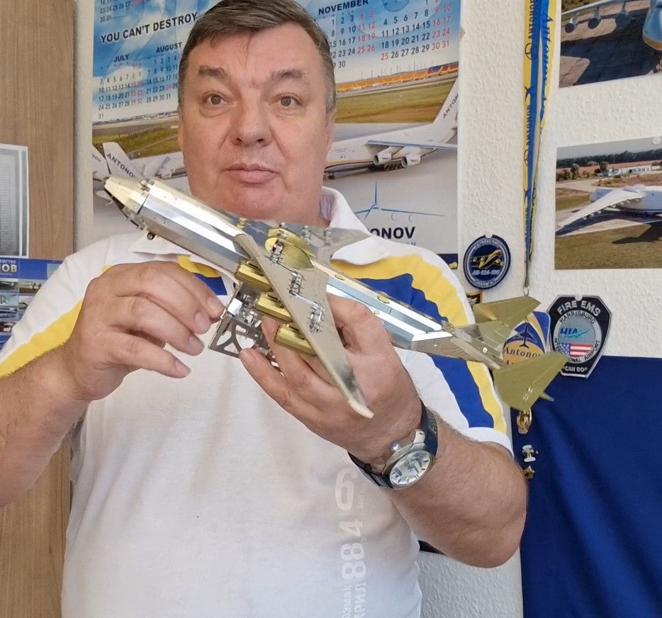 AN-225 MRIYA - OFFICIAL EXCLUSIVE EDITION-4