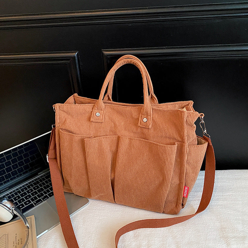 Casual and simple shoulder/crossbody bag