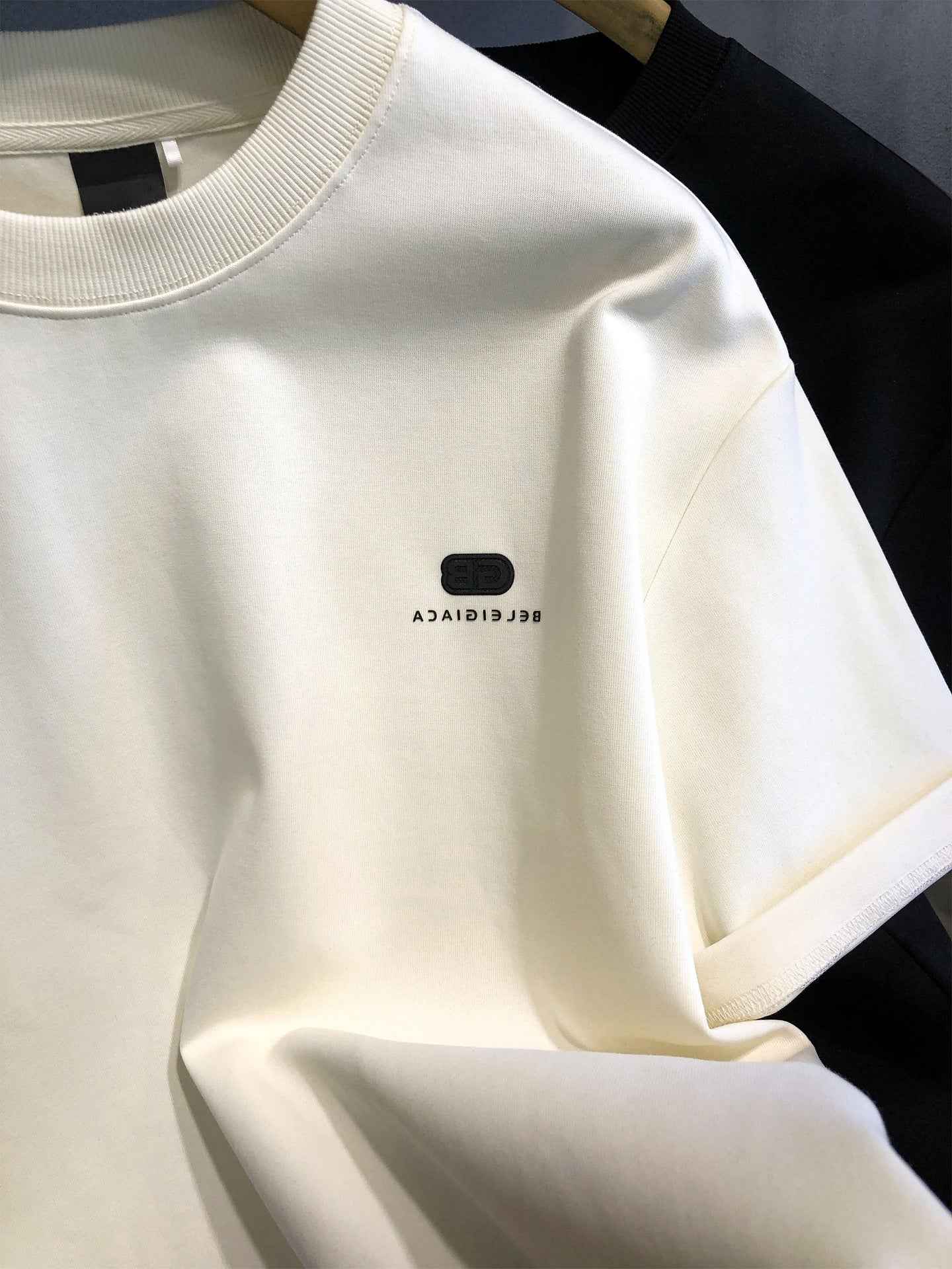 American half-sleeve T-shirt for men