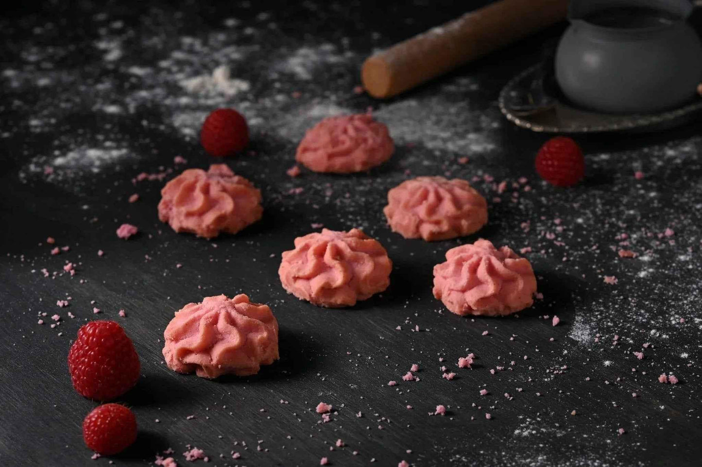 Lowrey Raspberry Butter Cookies – Premium NZ Red Tin