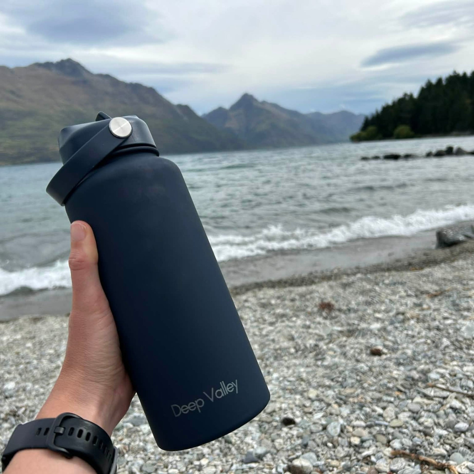 Bundle: Indigo Blue 1L Insulated Bottle + DayTrip Mini Bag - ShopHub