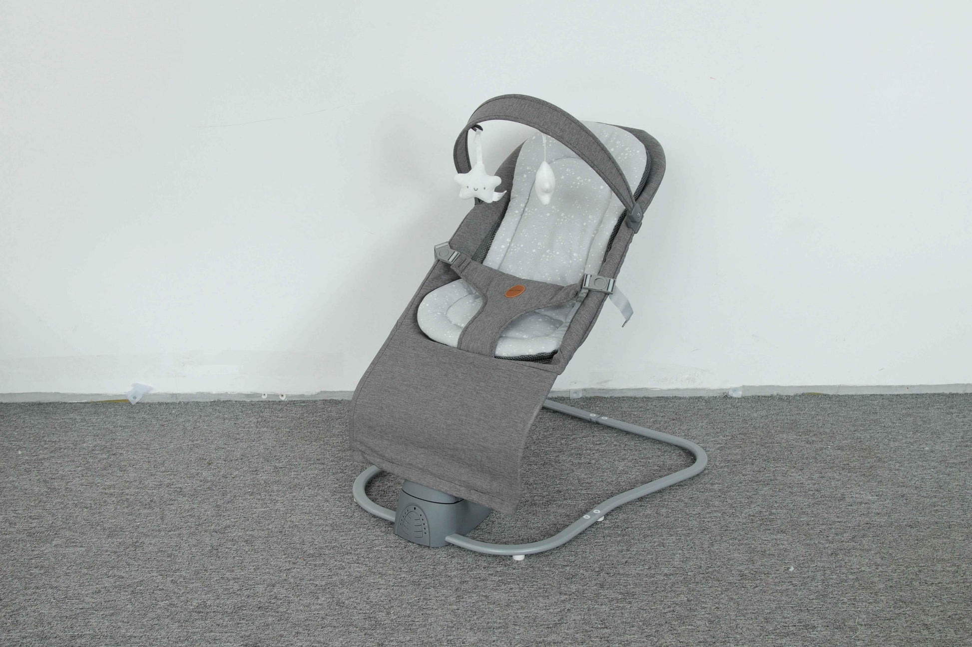 The Muve Electric Rocker Swinging Bouncer with Melodies and Recline