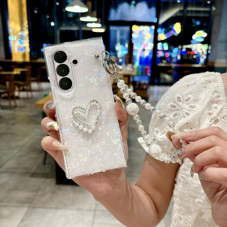 Pearlescent Shell Texture Heart Pattern Phone Case with Bracelet