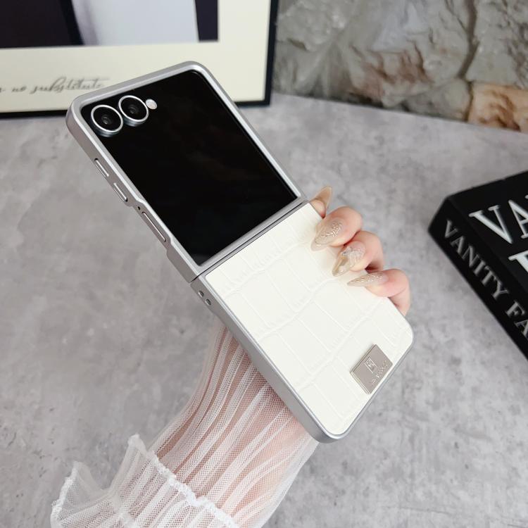 Silver Edge Crocodile Pattern Foldable Phone Case