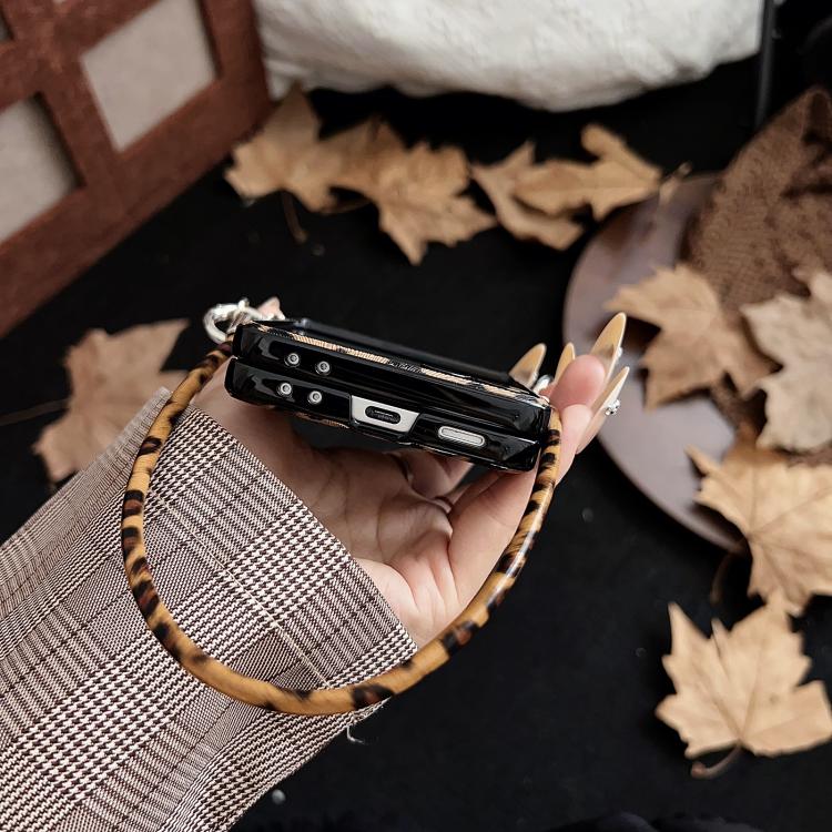 Side Buckle MagSafe Magnetic Skin Feel Leopard PC Phone Case