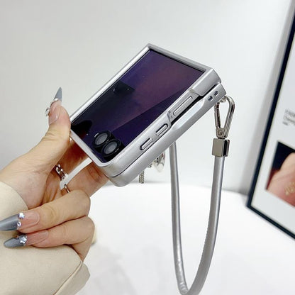 Scale Texture Bow Phone Case with Wrist Strap / Nameplate, For Samsung Galaxy Z Flip6/7 FE, For Samsung Galaxy Z Fold7 5G, For Samsung Galaxy Z Flip7 5G, For Samsung Galaxy Z Fold6, For Samsung Galaxy Z Fold5, For Samsung Galaxy Z Flip5