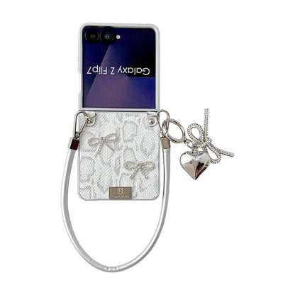 Scale Texture Bow Phone Case with Wrist Strap / Nameplate, For Samsung Galaxy Z Flip6/7 FE, For Samsung Galaxy Z Fold7 5G, For Samsung Galaxy Z Flip7 5G, For Samsung Galaxy Z Fold6, For Samsung Galaxy Z Fold5, For Samsung Galaxy Z Flip5