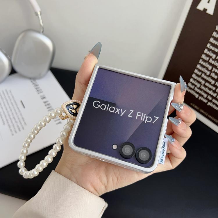Puffer Jacket Texture 3D Heart Phone Case with Wrist Strap, For Samsung Galaxy Z Flip6/7 FE, For Samsung Galaxy Z Fold7 5G, For Samsung Galaxy Z Flip7 5G, For Samsung Galaxy Z Flip5