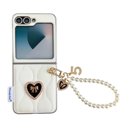 Puffer Jacket Texture 3D Heart Phone Case with Wrist Strap, For Samsung Galaxy Z Flip6/7 FE, For Samsung Galaxy Z Fold7 5G, For Samsung Galaxy Z Flip7 5G, For Samsung Galaxy Z Flip5