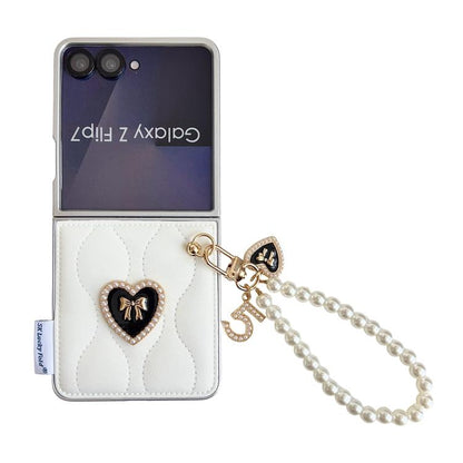 Puffer Jacket Texture 3D Heart Phone Case with Wrist Strap, For Samsung Galaxy Z Flip6/7 FE, For Samsung Galaxy Z Fold7 5G, For Samsung Galaxy Z Flip7 5G, For Samsung Galaxy Z Flip5