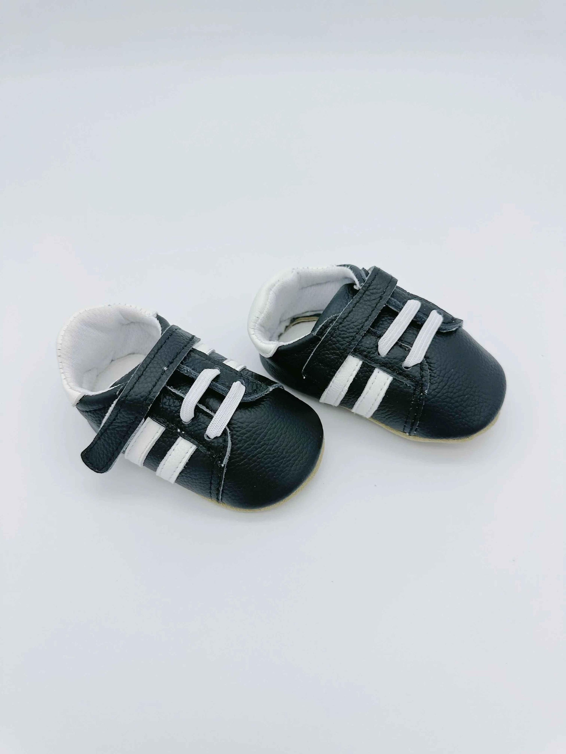 Sporty Black Baby Leather Flat Shoes