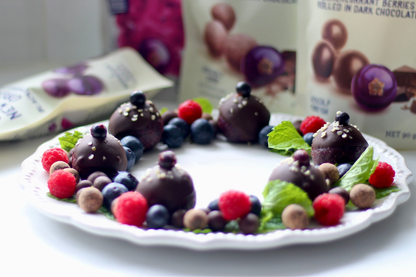 CACAO 70% Organic Dark Chocolate Rolled Blackcurrants 90gm