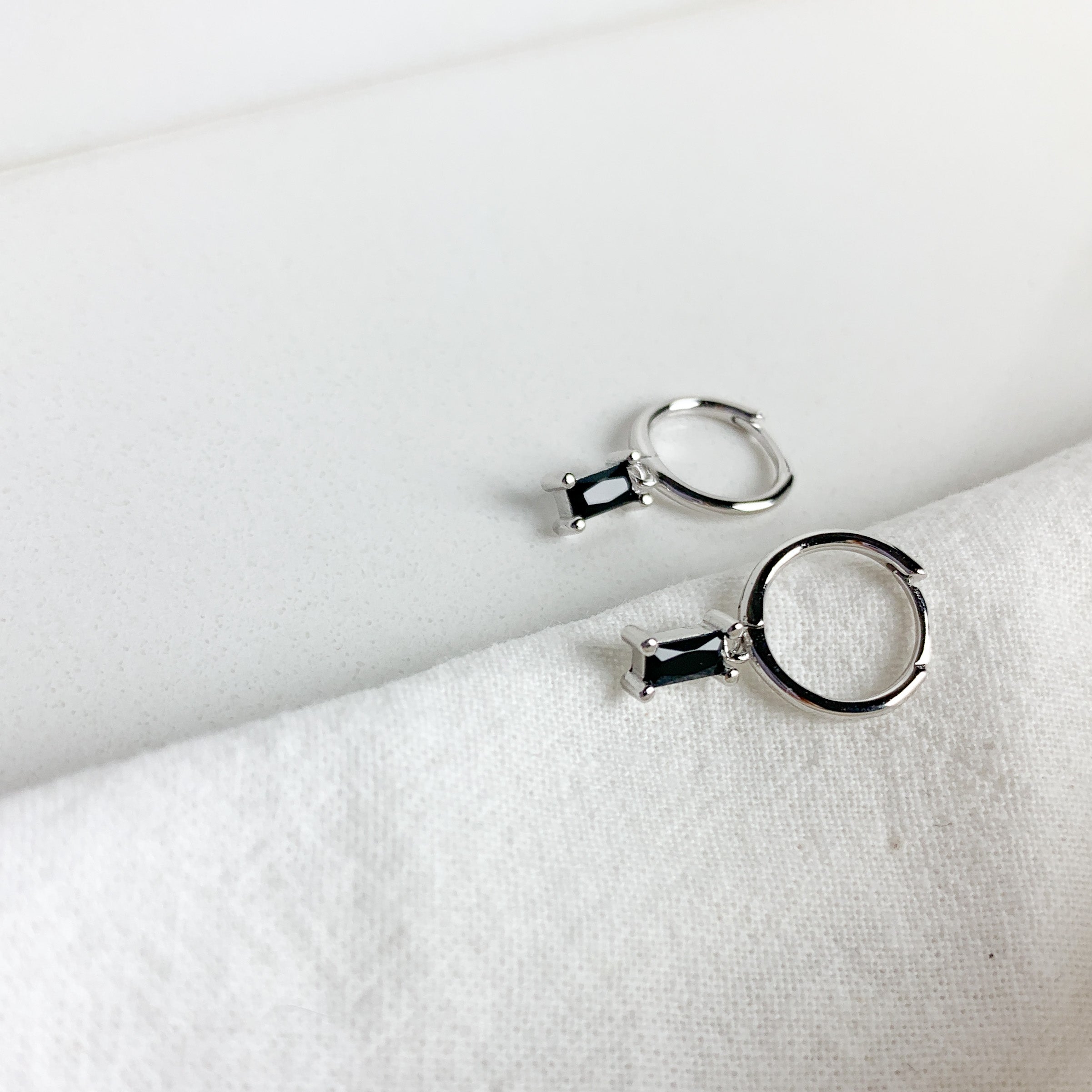 BURCU HOOPS 1,1CM - MULTIPLE COLORS-11