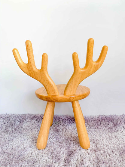 Solid Wood Kids Moose Chair - Adorable Zoo-Inspired Furniture for Little Ones