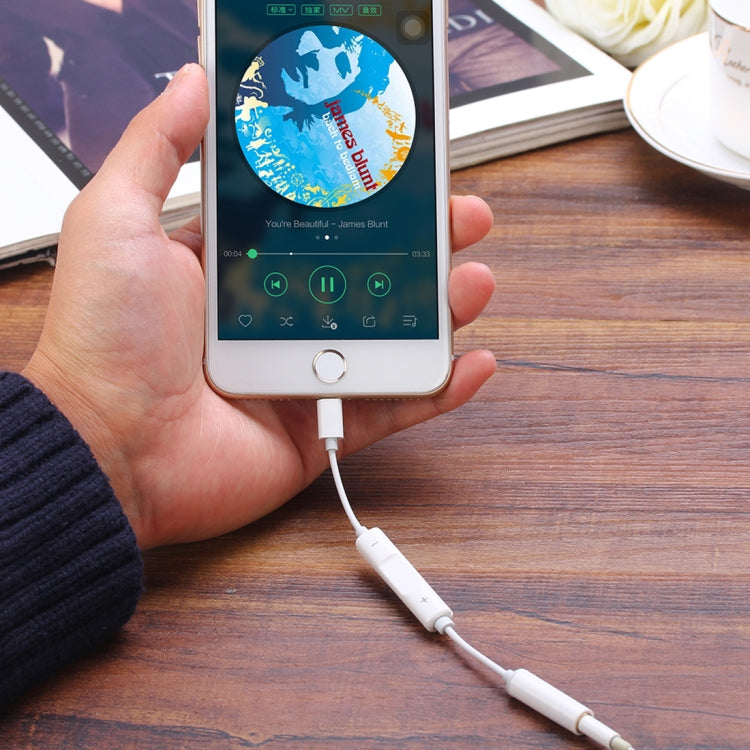 MH020 8 Pin to 3.5mm Headphone Jack Adapter Support Self-timer / Song / Line Control