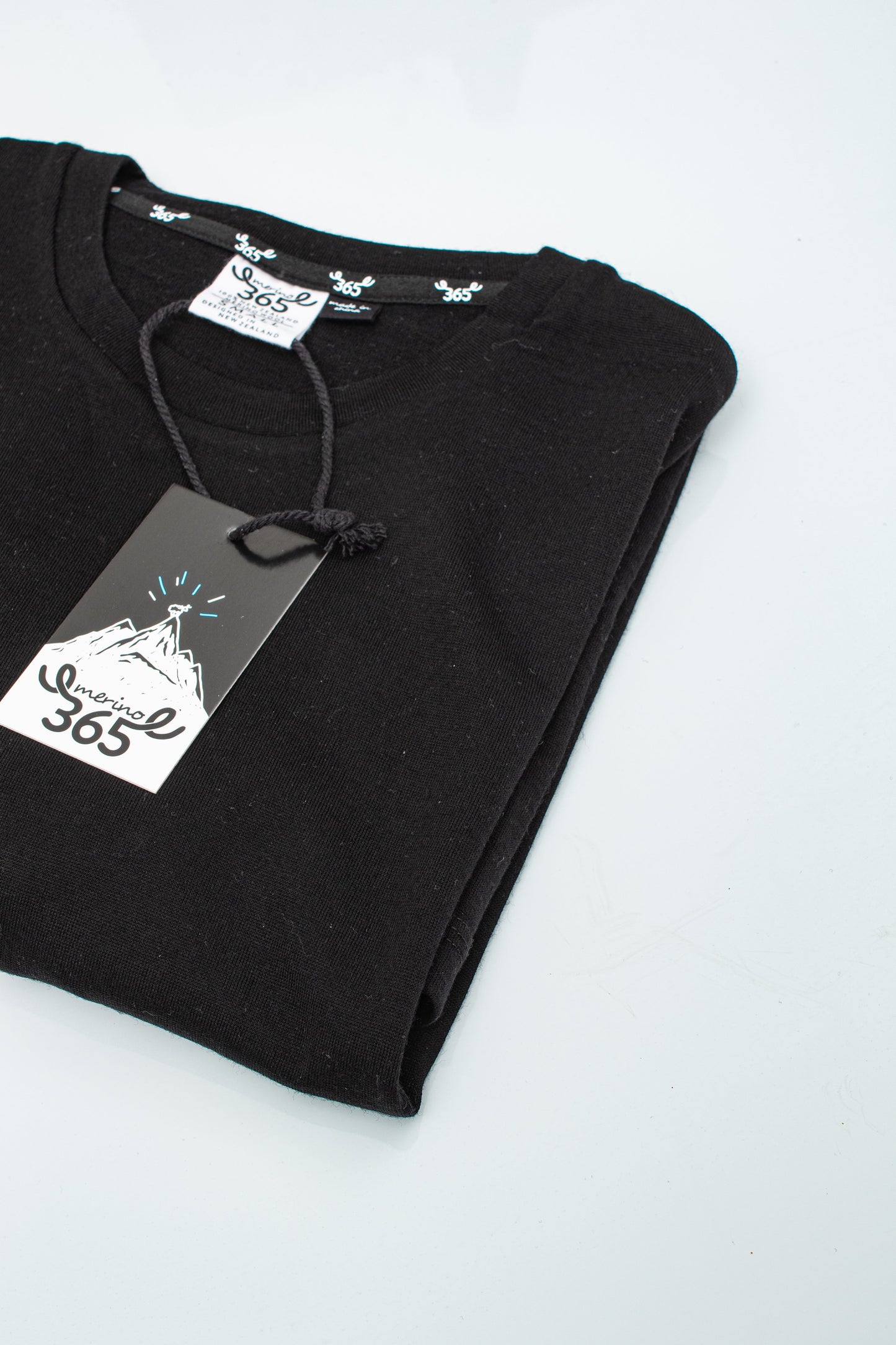 The Standard Long Sleeve - 100% Merino Wool, Black Merino 365 NZ