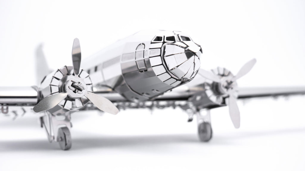 REMARKABLE DOUGLAS DC-3-0