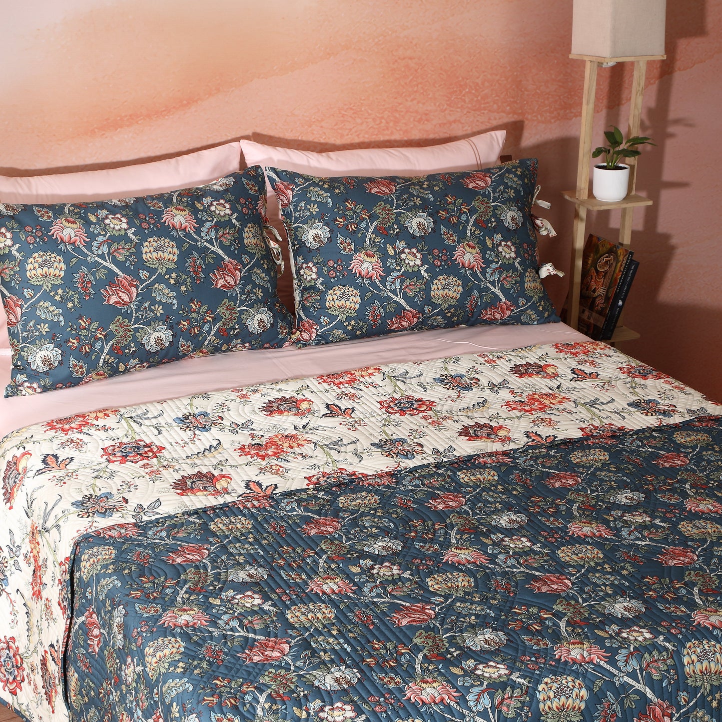 PERCALE REVERSIBLE QUILT SET - CHINTZ Whites of London NZ