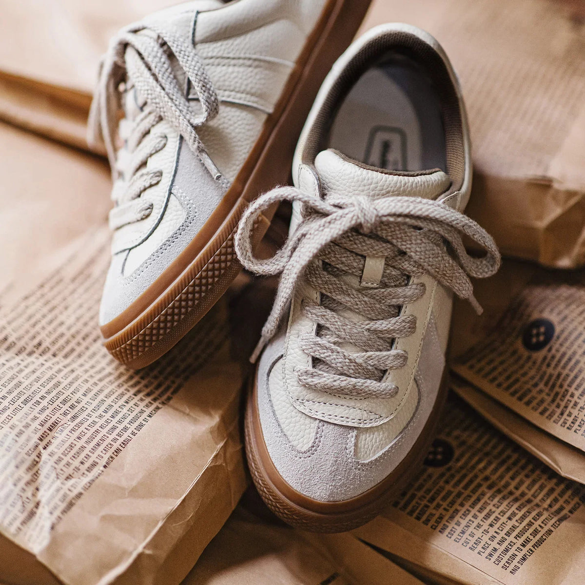 Gravel Retro Men's Low-Top Sneakers