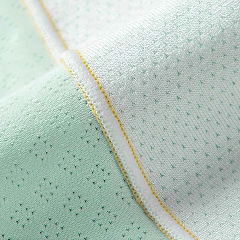 MiiOW 3Pcs Ice Silk Men Boxer Underwear Cool Seamless Men's Panties 7A Antibacterial Mesh Crotch Men Underpants Man Boxer Briefs