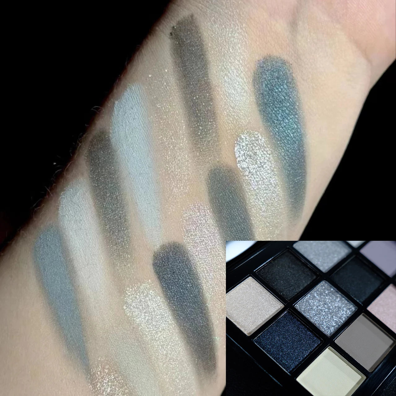 Black Smokey Eyeshadow Palette, 15 Colours