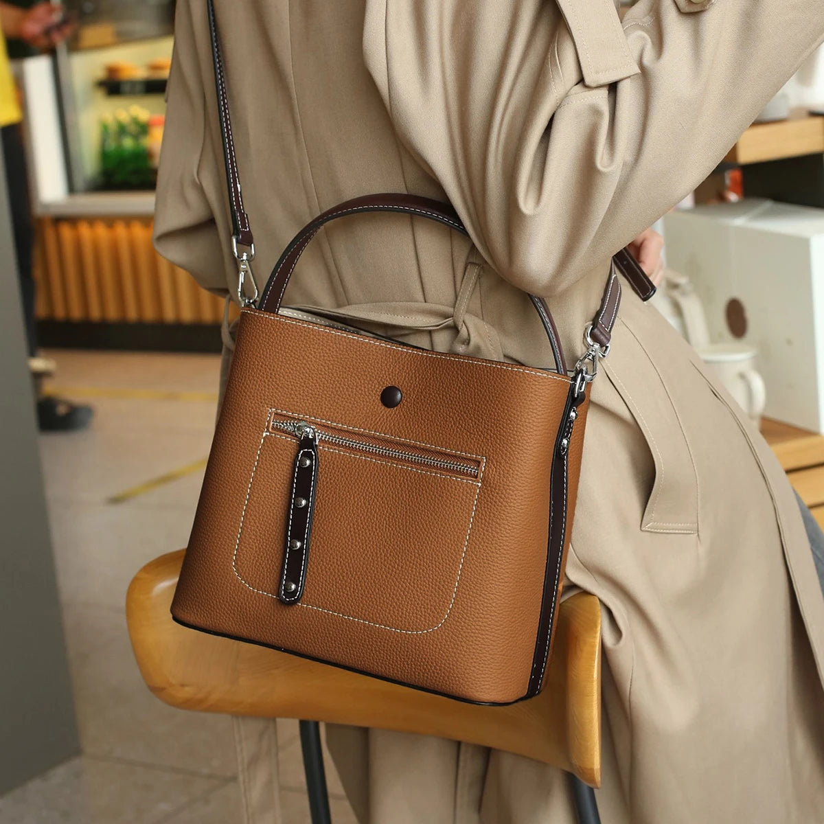 FOXER New Lady's Handbag Fashion 2026 Spring Summer Genuine Leather Casual Women Tote Bag Large Capacity Crossbody Shoulder Bag