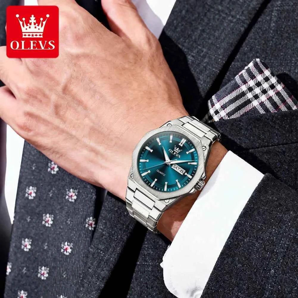OLEVS 3733 Men Quartz Watch with Night Light Function, 30m Waterproof, Week Date Display - Luxury Sports and Business Brand Watch