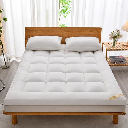 Soft Warm Autumn Winter Mattress Topper for Cozy Comfort and Relaxation