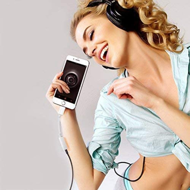 Zs-kl21836 2 PCS 8 Pin to 3.5mm Earphone Adapter Audio Adapter, Support All iOS System