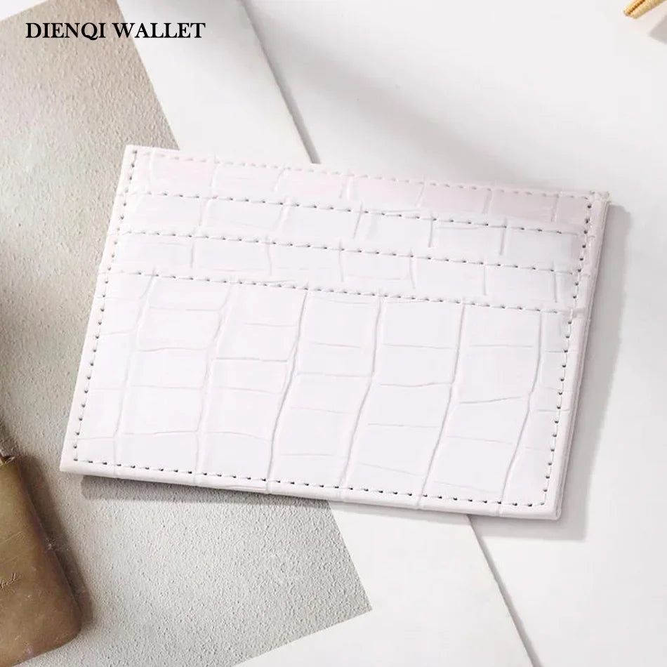 Women's Crocodile Pattern Credit Card Holder Slim Thin Red Minimalist Ladies Wallets with Coin Pocket Bank Cardholder for Women