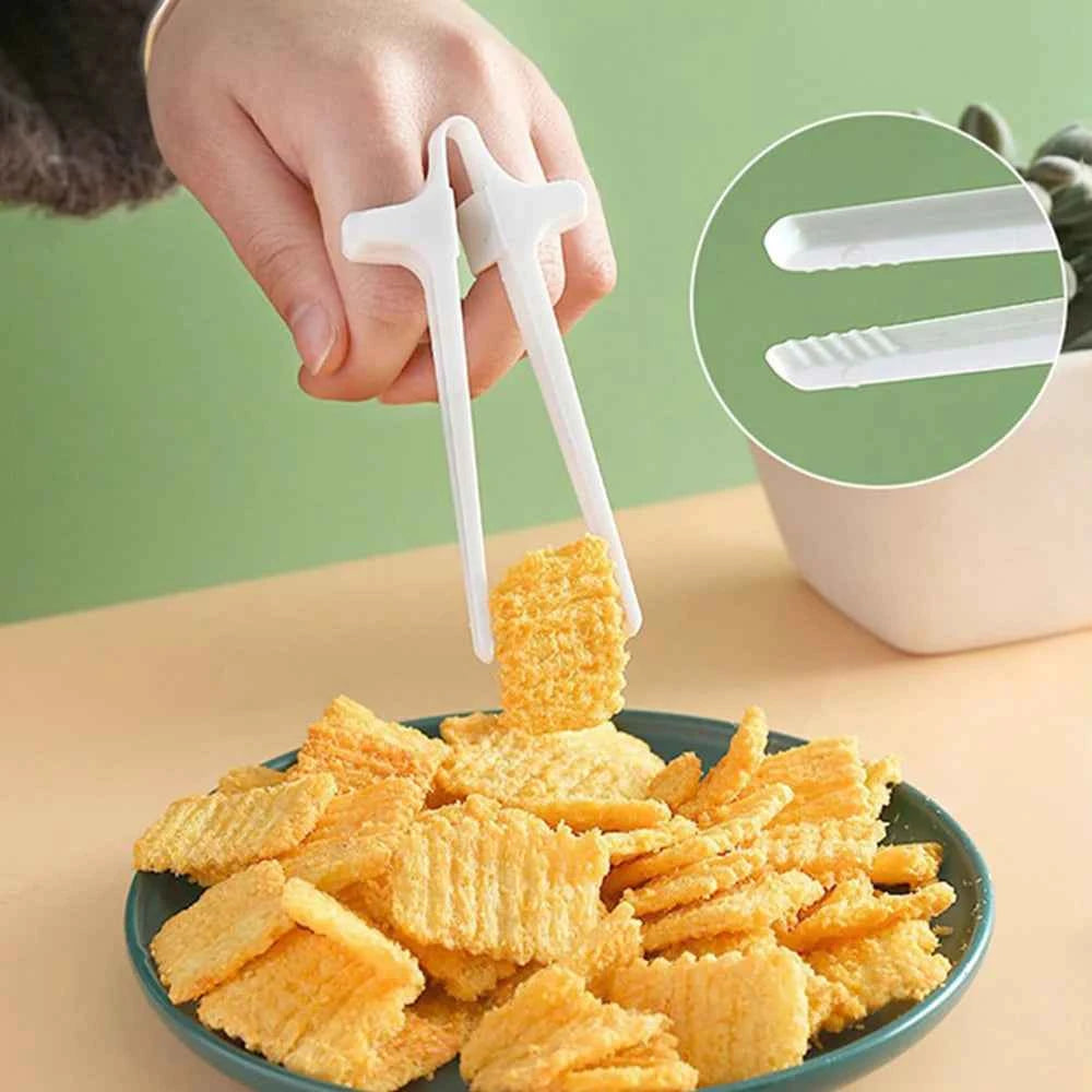1PC Lazy Finger Food Clip, Portable Kitchen Tools, Practical Kitchen Accessories for Snacks & Gaming, Anti-Dirty Hand Design