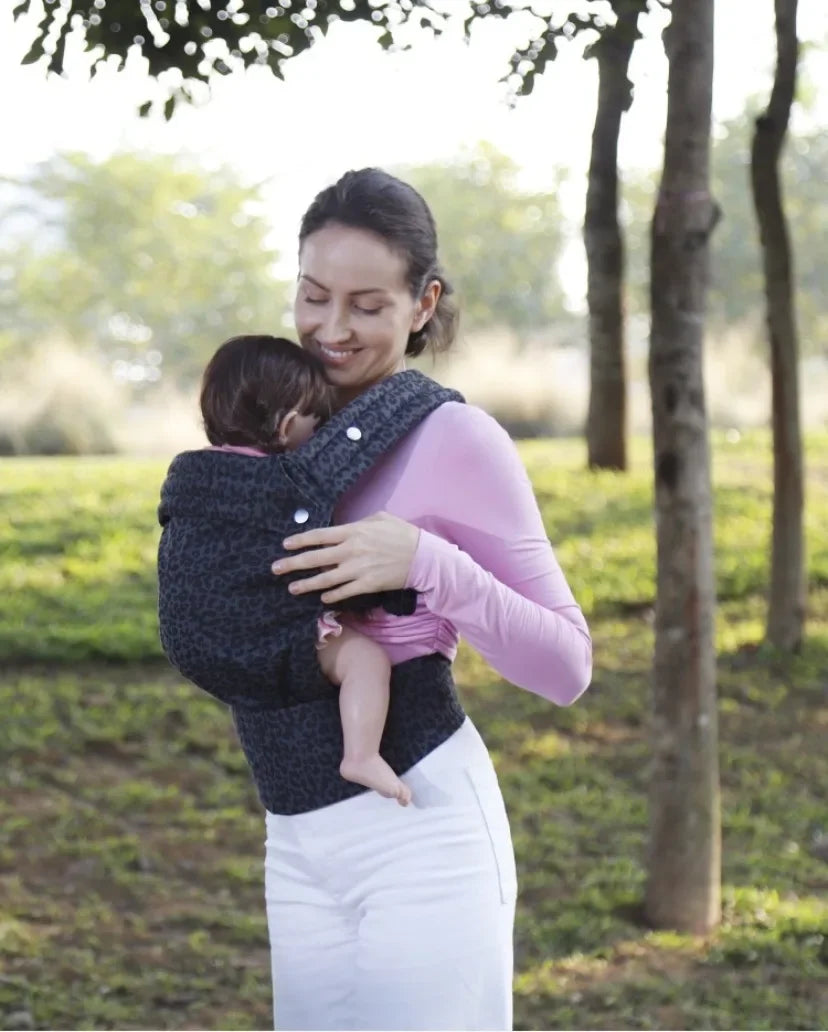 Ergonomic Baby Carrier, Soft and Comfortable Fabric for Lasting Comfort