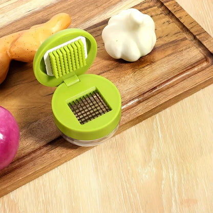 Manual Garlic Press Crusher - 1Pc Mincer Ginger Squeezer Kitchen Accessory for Home Cooking, Camping, and BBQ