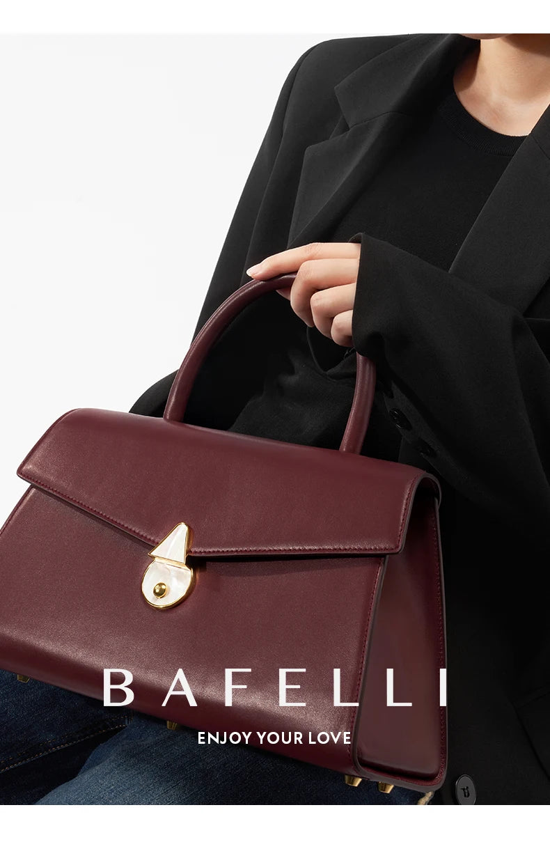 BAFELLI Large Genuine Leather Doctor Bag