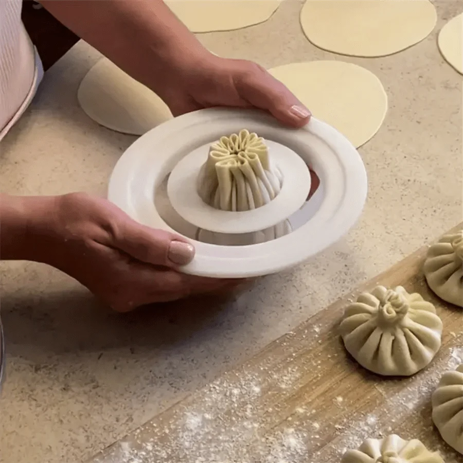 Easy-Use Non-Stick Dumpling Mold