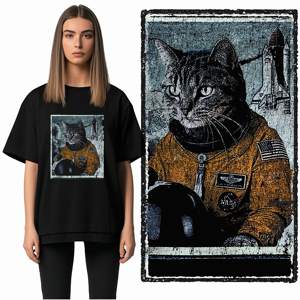 COOLMIND Cat Graphic T-Shirt | Women's Relaxed Black Tee