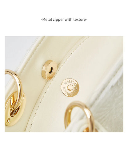 FOXER Lady's Handbag – Elegant Crossbody Bag in Premium Fabric