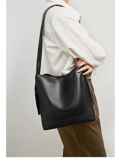 FOXER Ladies Hobo Bucket Bag