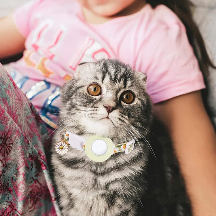 For AirTag Tracker Silicone Cover Small Daisy Pet Collar Dog Collar With Bell And Front Back Film