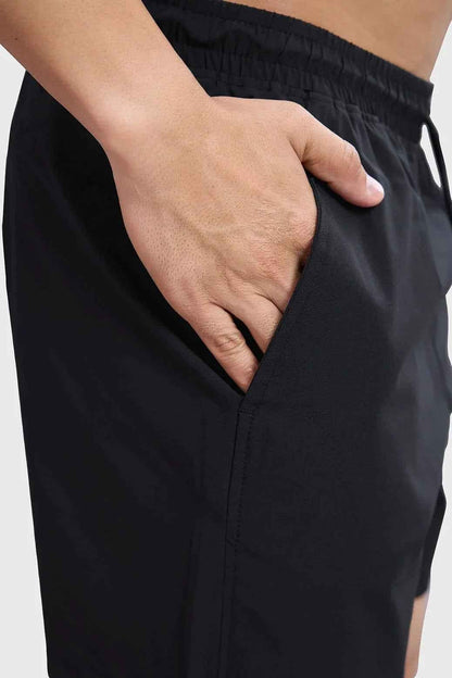 Thread Shorts Black