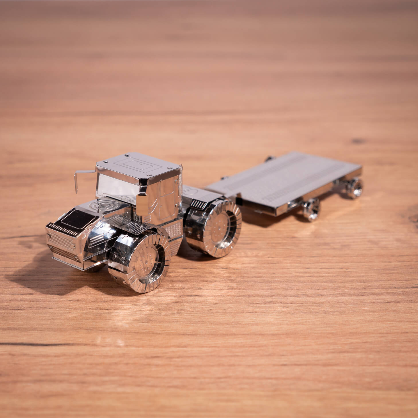 TRACTOR SLOBOZHANETS-0